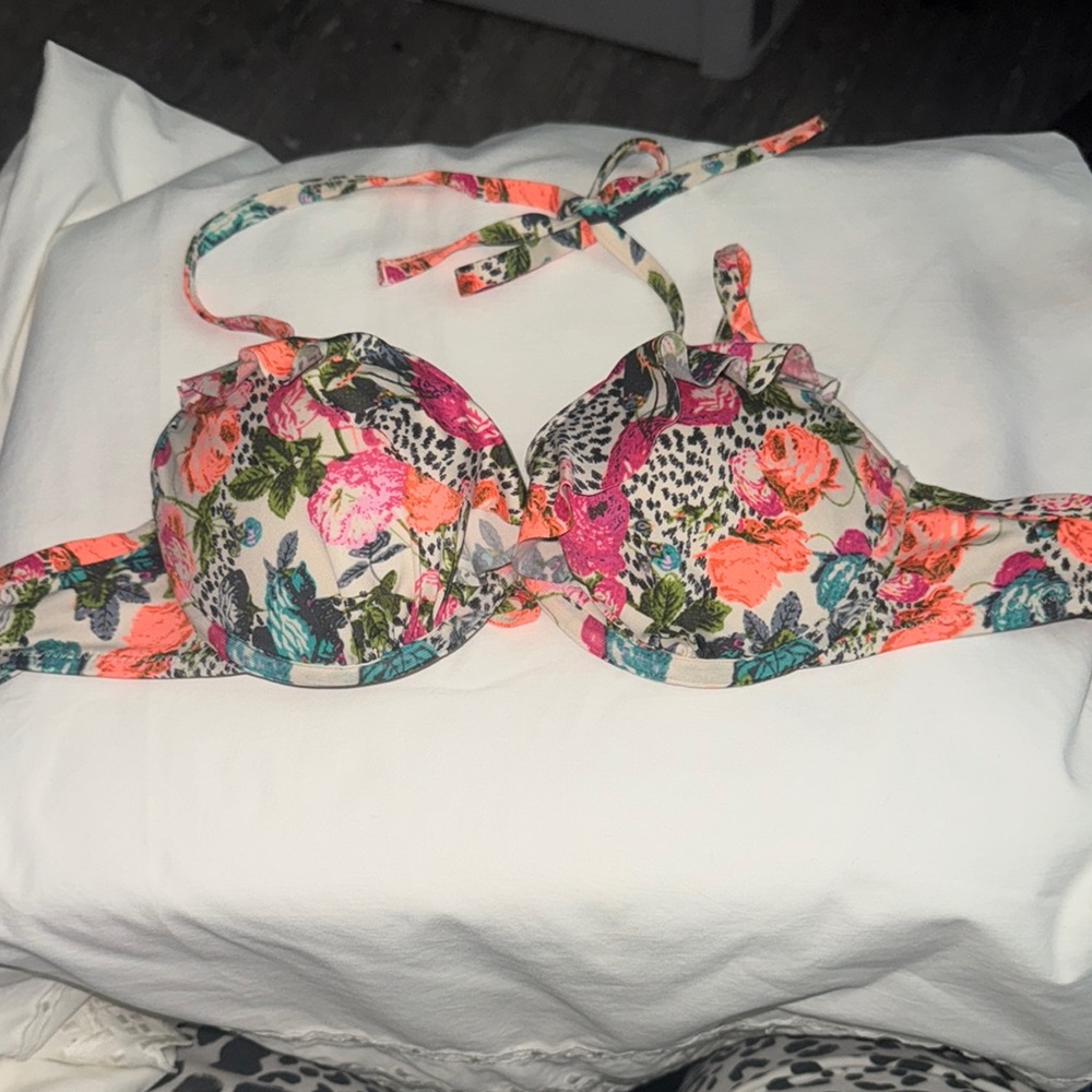 🩵Floral Print Bikini Top